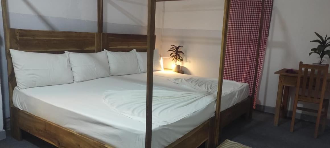 Swiss Kiss Beach Resort Uppuveli Oda fotoğraf