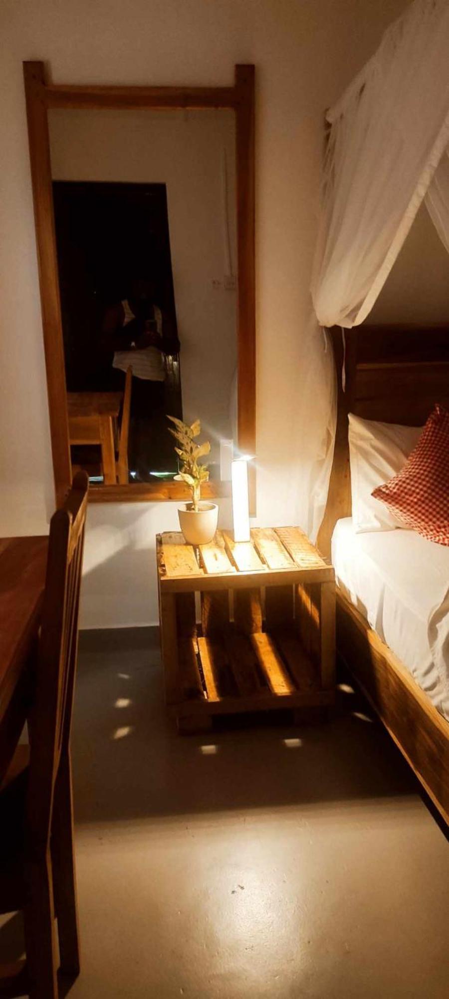Swiss Kiss Beach Resort Uppuveli Dış mekan fotoğraf