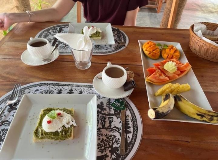 Swiss Kiss Beach Resort Uppuveli Dış mekan fotoğraf